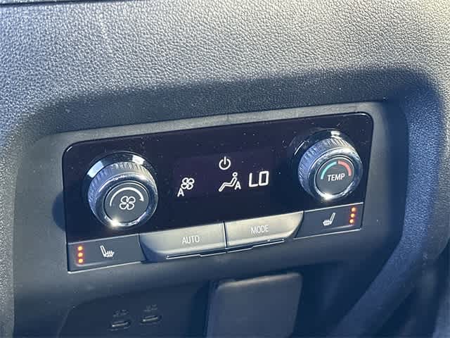 Thumbnail: 2024 Chevrolet Traverse - 22