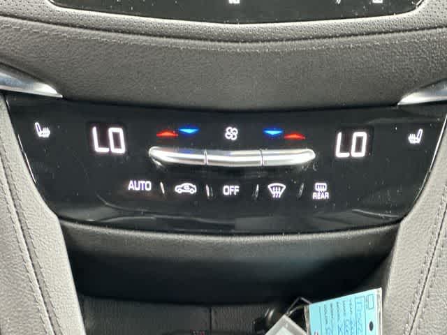 Thumbnail: 2021 Cadillac XT5 - 15