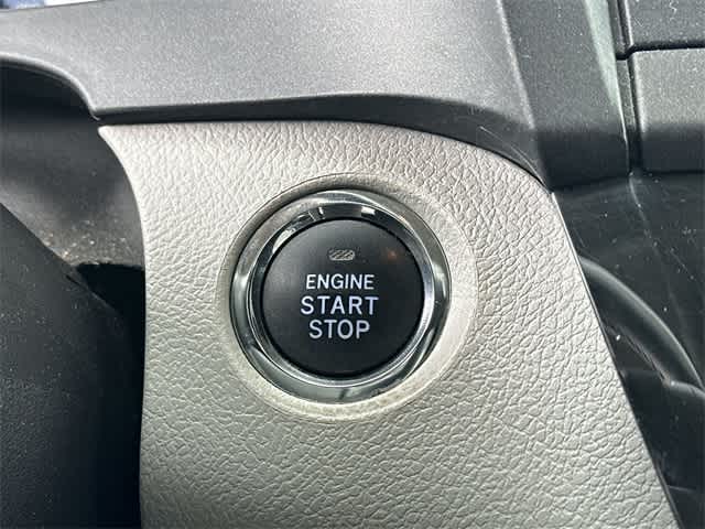 Thumbnail: 2018 Toyota Sienna - 11