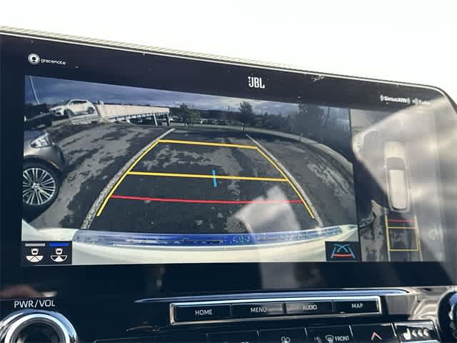 Thumbnail: 2022 Toyota Highlander - 14