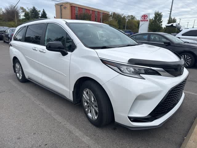 Thumbnail: 2023 Toyota Sienna - 2