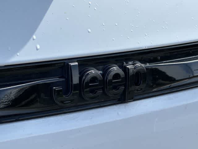 Thumbnail: 2022 Jeep Grand Cherokee - 19