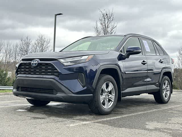 Thumbnail: 2022 Toyota RAV4 - 21