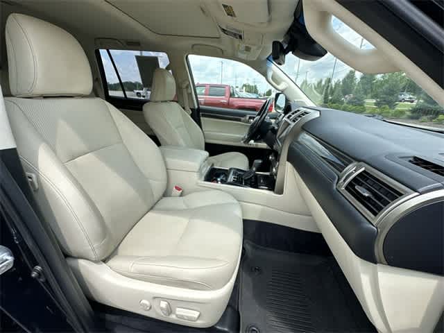 Thumbnail: 2020 Lexus GX - 24