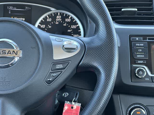 Thumbnail: 2018 Nissan Sentra - 9