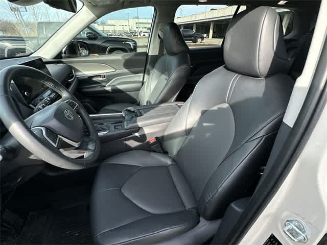 Thumbnail: 2024 Toyota Grand Highlander - 14