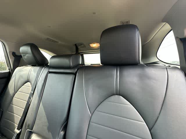 Thumbnail: 2023 Toyota Highlander - 17