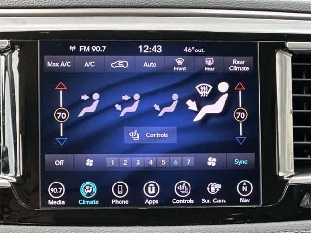 Thumbnail: 2019 Chrysler Pacifica - 16