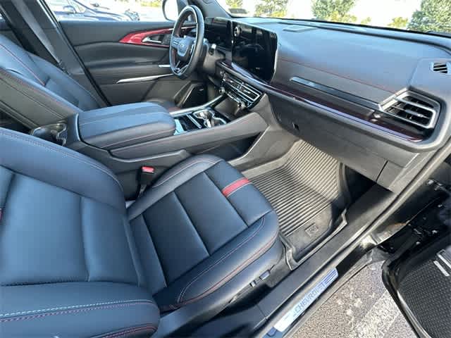 Thumbnail: 2024 Chevrolet Traverse - 25