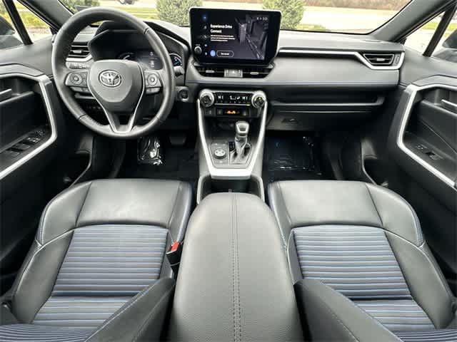 Thumbnail: 2023 Toyota RAV4 - 20