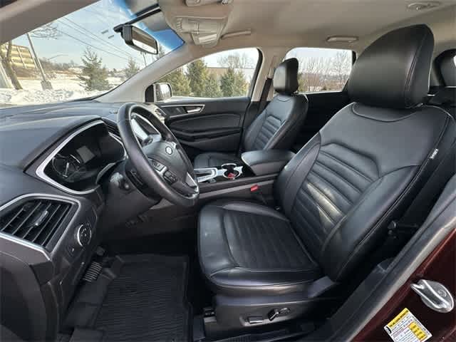 Thumbnail: 2017 Ford Edge - 18