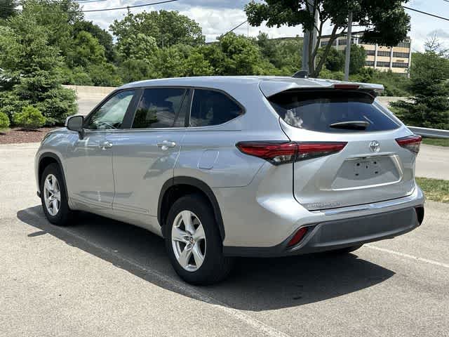 Thumbnail: 2023 Toyota Highlander - 21