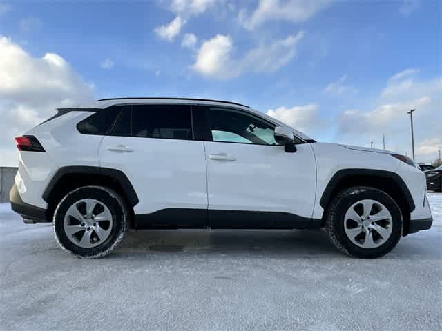 Thumbnail: 2021 Toyota RAV4 - 3