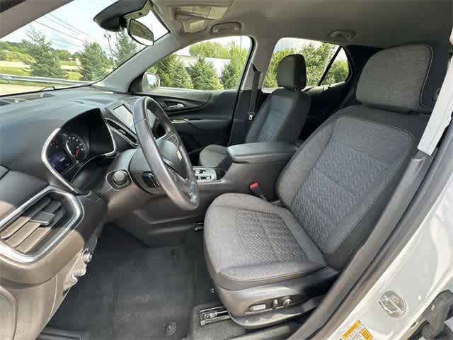 Thumbnail: 2022 Chevrolet Equinox - 16