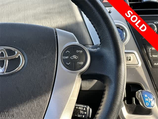 Thumbnail: 2013 Toyota Prius v - 8