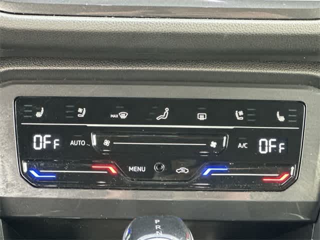 Thumbnail: 2022 Volkswagen Tiguan - 15