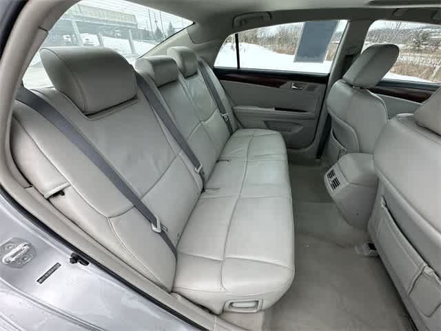 2011 Toyota Avalon Base 22