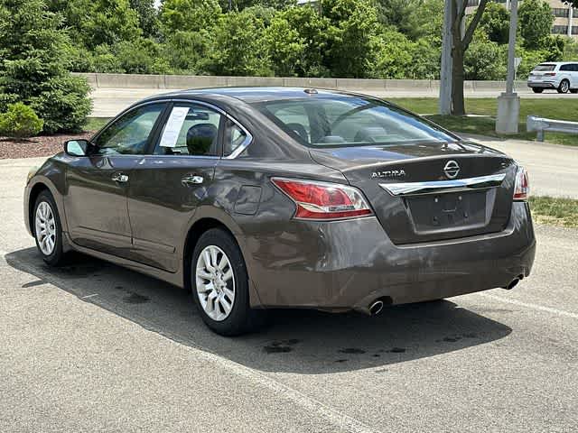 Thumbnail: 2015 Nissan Altima - 20