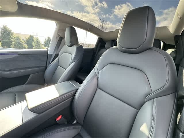 Thumbnail: 2026 Tesla Model Y - 15