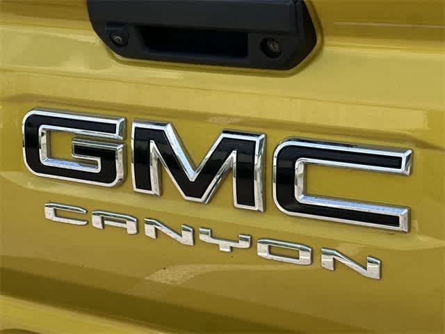 Thumbnail: 2023 GMC Canyon - 18