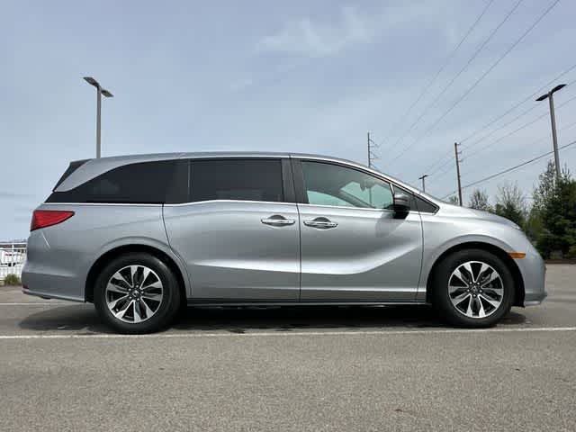 Thumbnail: 2023 Honda Odyssey - 3