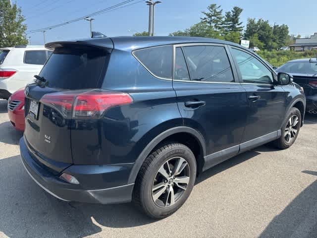 Thumbnail: 2018 Toyota RAV4 - 3