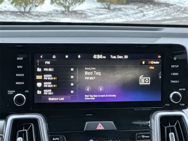 Thumbnail: 2023 Kia Sorento - 11