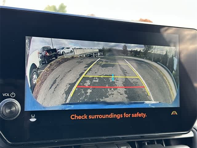 Thumbnail: 2023 Toyota RAV4 - 14