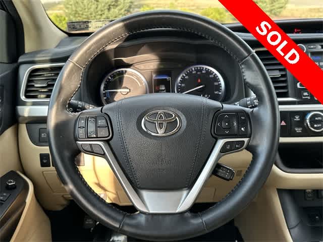 Thumbnail: 2018 Toyota Highlander - 8