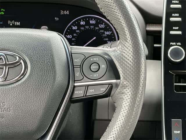 Thumbnail: 2021 Toyota Avalon - 10