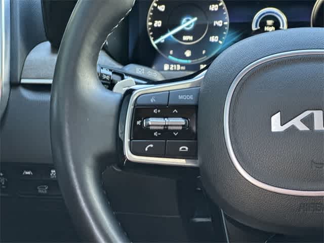 Thumbnail: 2022 Kia Sorento - 9