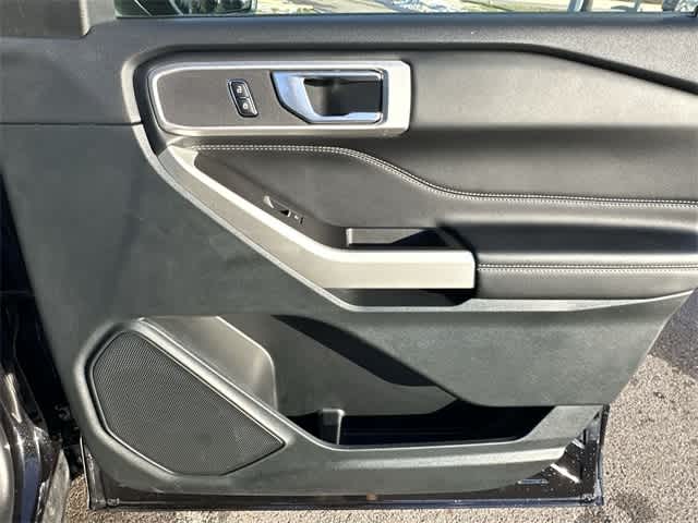 Thumbnail: 2023 Ford Explorer - 22