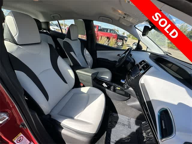 Thumbnail: 2022 Toyota Prius - 21