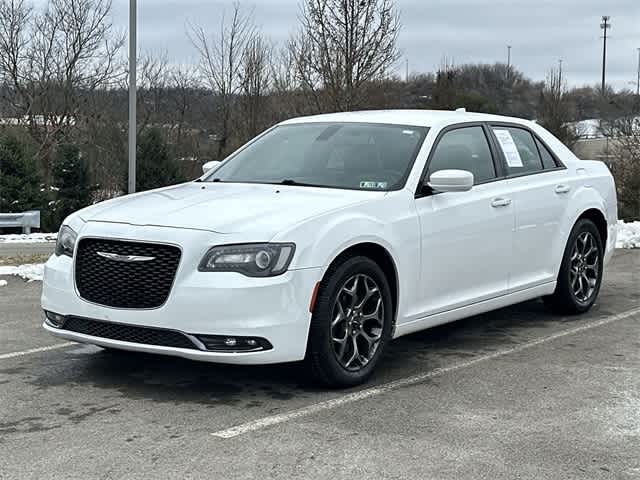 Thumbnail: 2016 Chrysler 300 - 1
