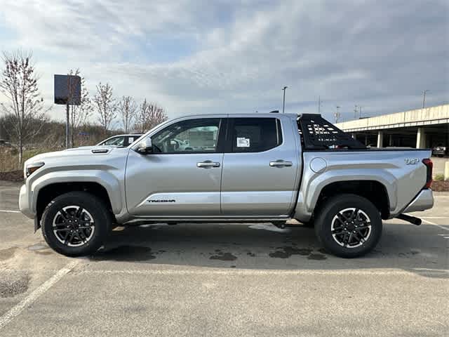 Thumbnail: 2025 Toyota Tacoma - 2