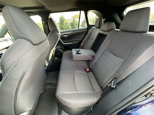 Thumbnail: 2022 Toyota RAV4 - 19