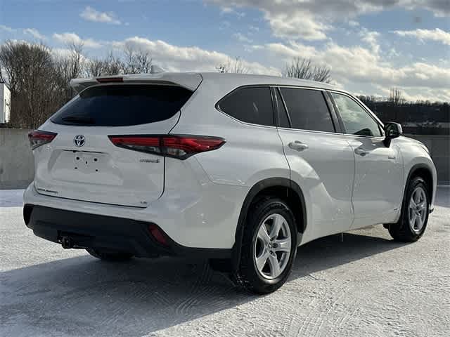 Thumbnail: 2021 Toyota Highlander - 33