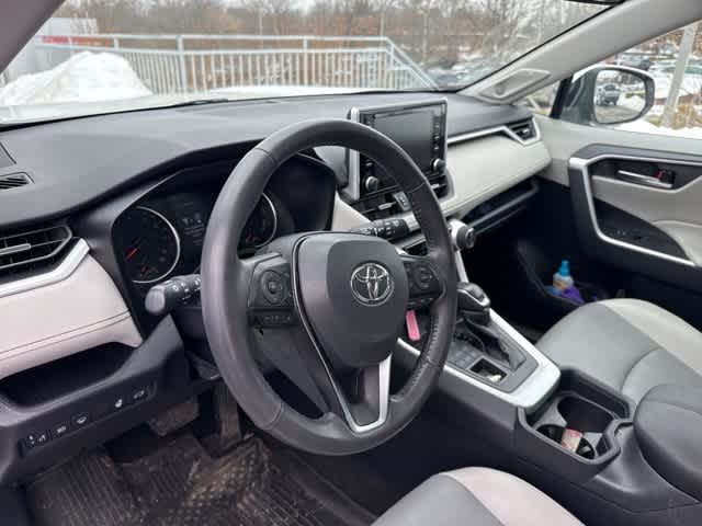 Thumbnail: 2019 Toyota RAV4 - 6