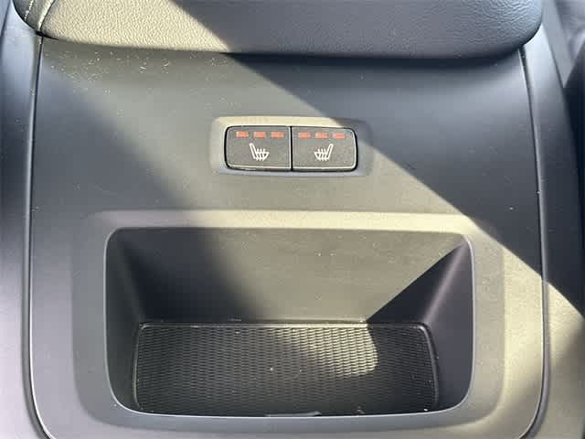 Thumbnail: 2025 Volvo S60 - 19