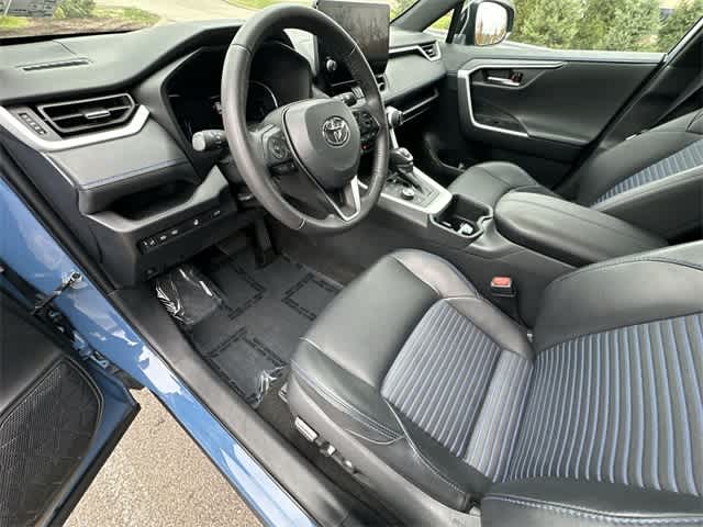 Thumbnail: 2023 Toyota RAV4 - 16