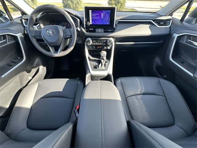 Thumbnail: 2025 Toyota RAV4 - 20