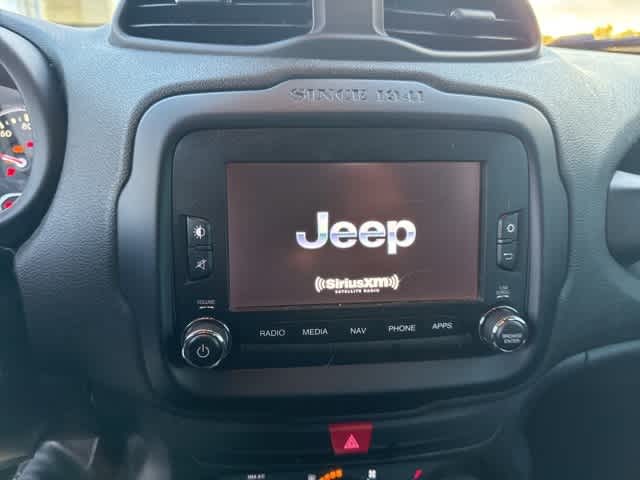 Thumbnail: 2017 Jeep Renegade - 10
