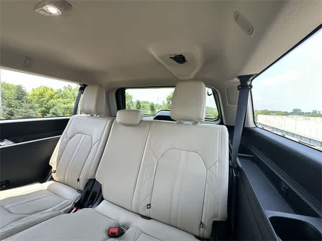2021 Ford Expedition MAX Platinum 25
