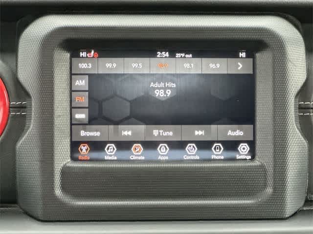 Thumbnail: 2021 Jeep Wrangler - 11