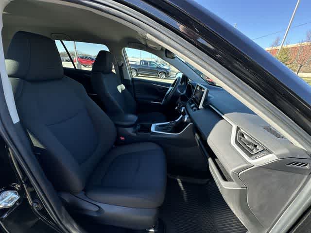 Thumbnail: 2023 Toyota RAV4 - 18