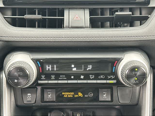 Thumbnail: 2022 Toyota RAV4 - 15