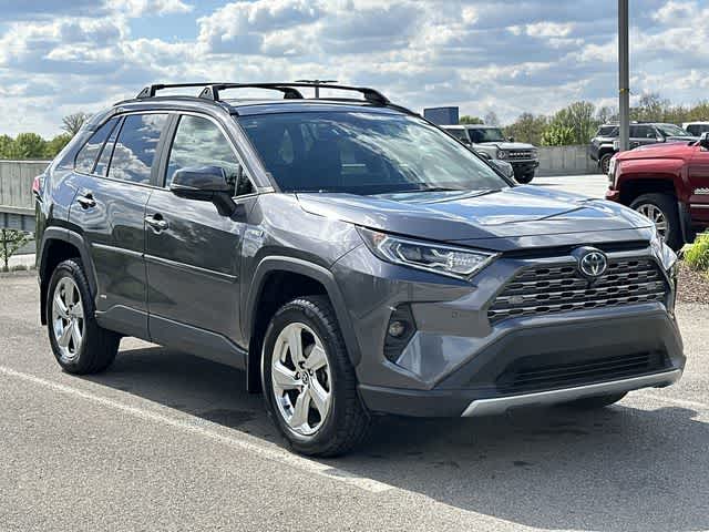 Thumbnail: 2021 Toyota RAV4 - 32