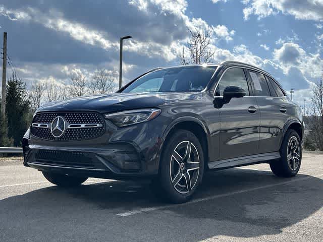 Thumbnail: 2025 Mercedes-Benz GLC - 28