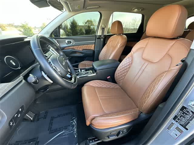 Thumbnail: 2022 Kia Sorento - 18