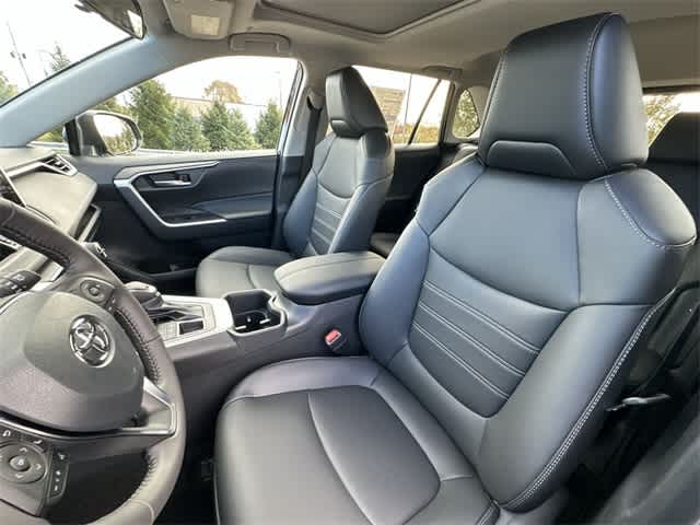 Thumbnail: 2025 Toyota RAV4 - 16